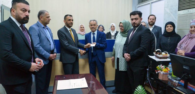 In coordination with the National Retirement Authority, the Ministry of Education delivers to one of its employees his retirement ID and his financial dues on the same day he reaches the legal age