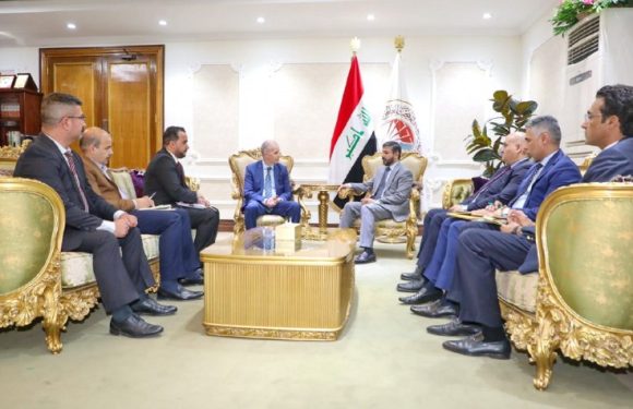 The Minister of Education discusses with the Director of the British Council in Iraq training and development programs with universities