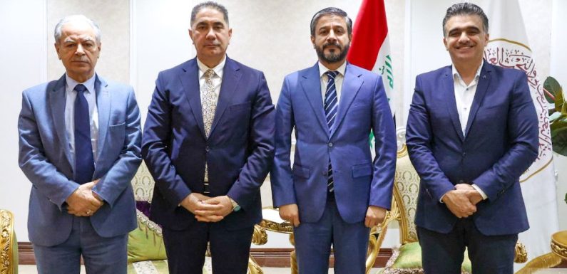 The Minister of Education receives a delegation from medical unions
